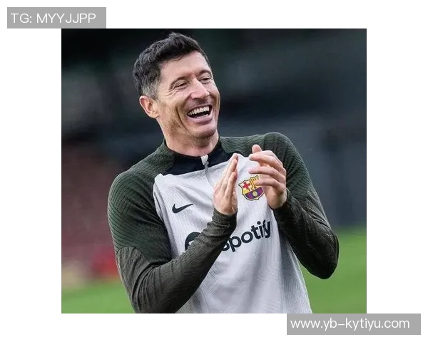 巴萨要求莱万不进球引争议记者直言违背体育精神影响比赛公平性